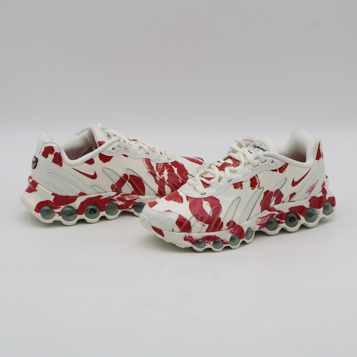 IM4029-100 Vaquera Nike Air Max DN8 Sail Prime Red (Women's)