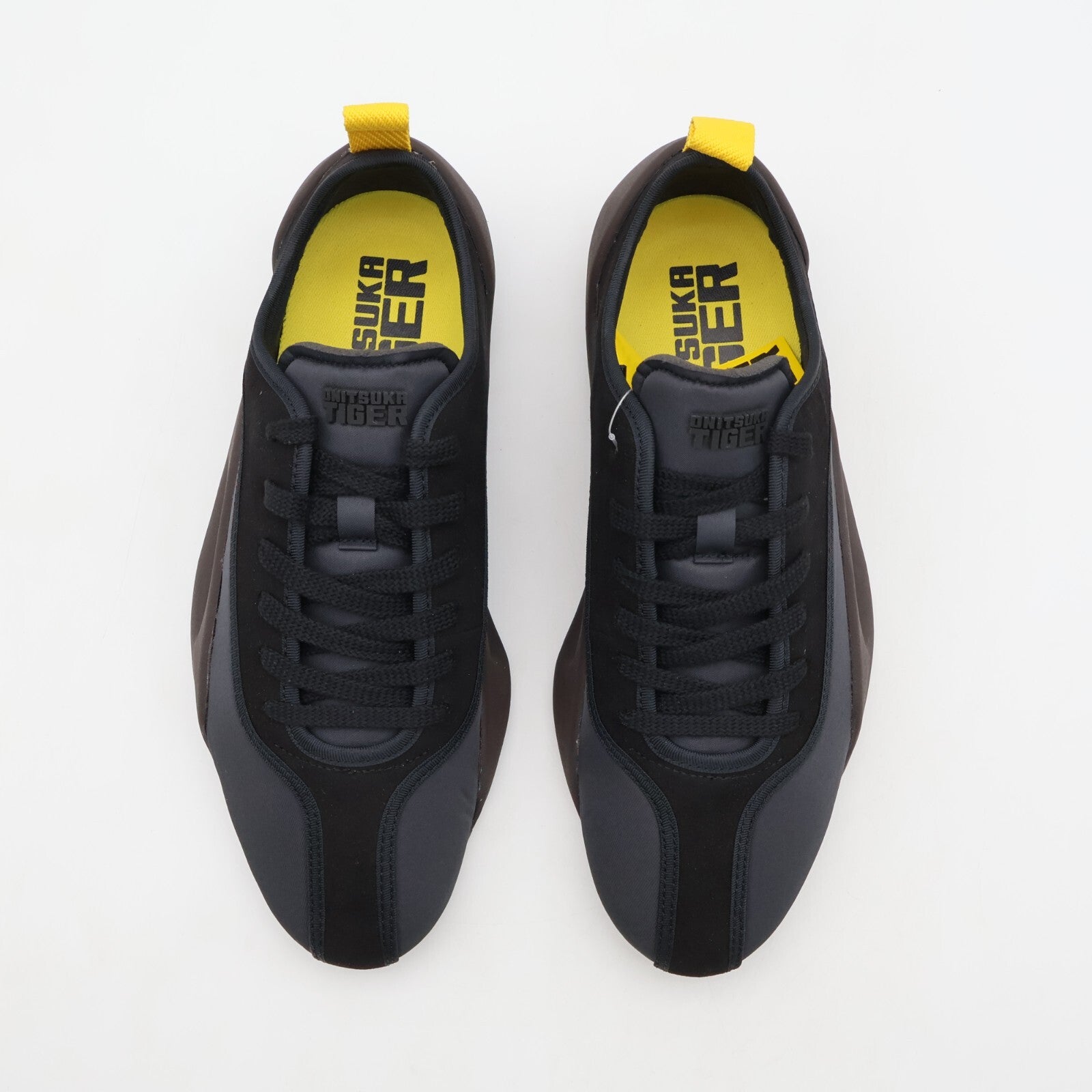 1183C369-001 Onitsuka Tiger Tiger Ergonio Black Black (Men's)