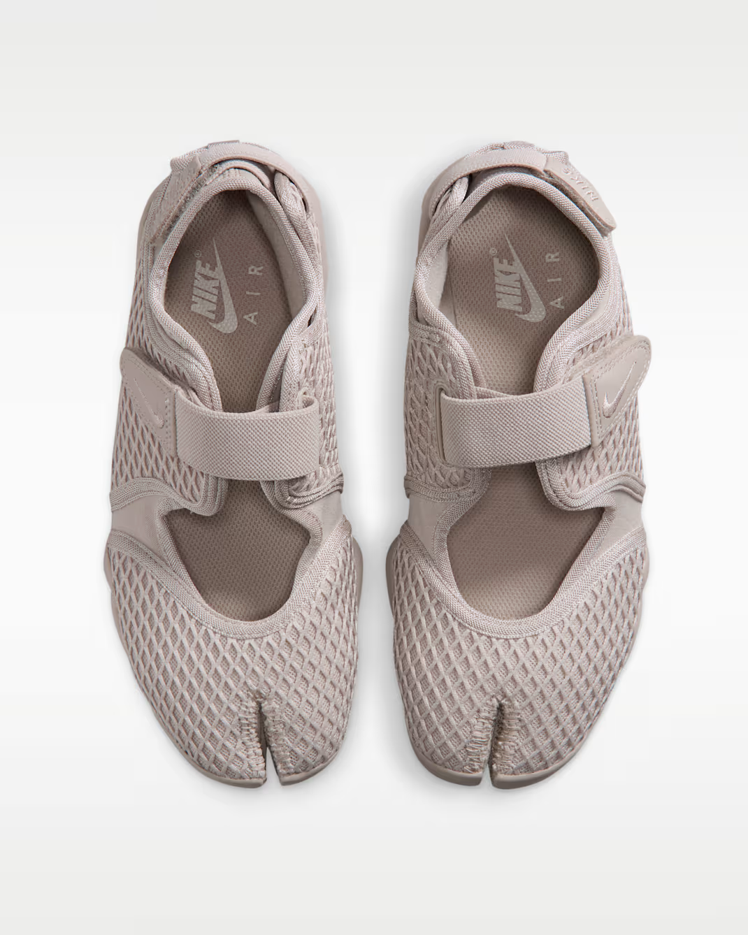 HM8288-200 Nike Air Rift "Cream II/Light Orewood Brown" (Women's)