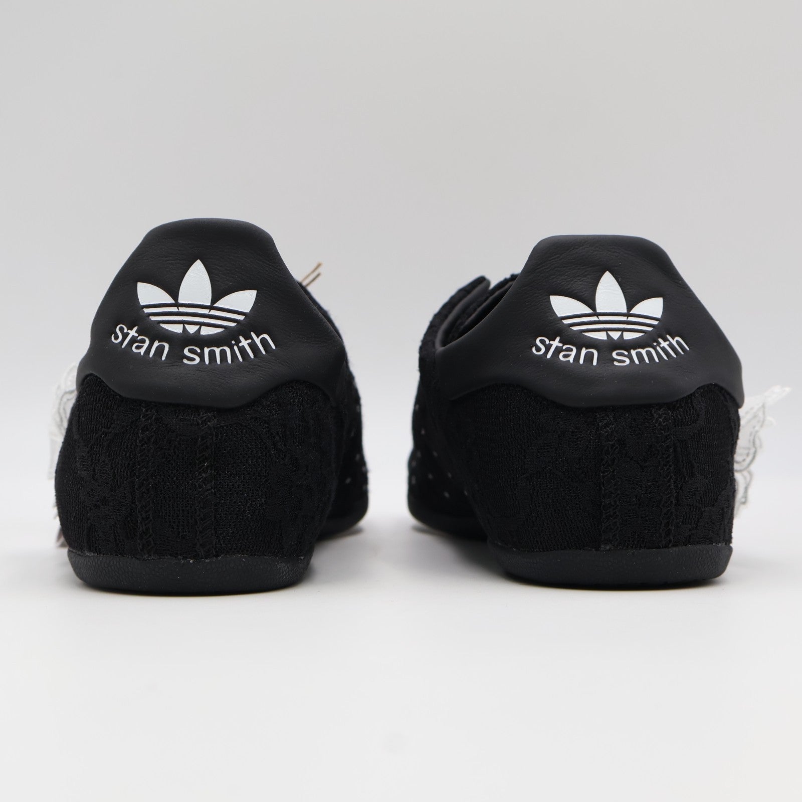 JR4475 atmos pink adidas Originals Stan Smith Lo Pro Core Black Cloud (Women's)