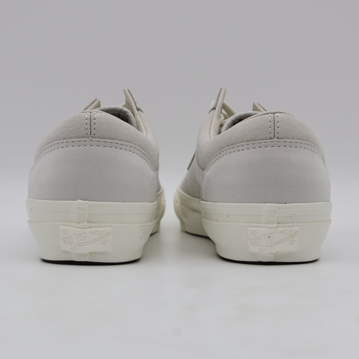VN000D57WHT Vans Premium Old Skool 36 Le Marais White (Men's)