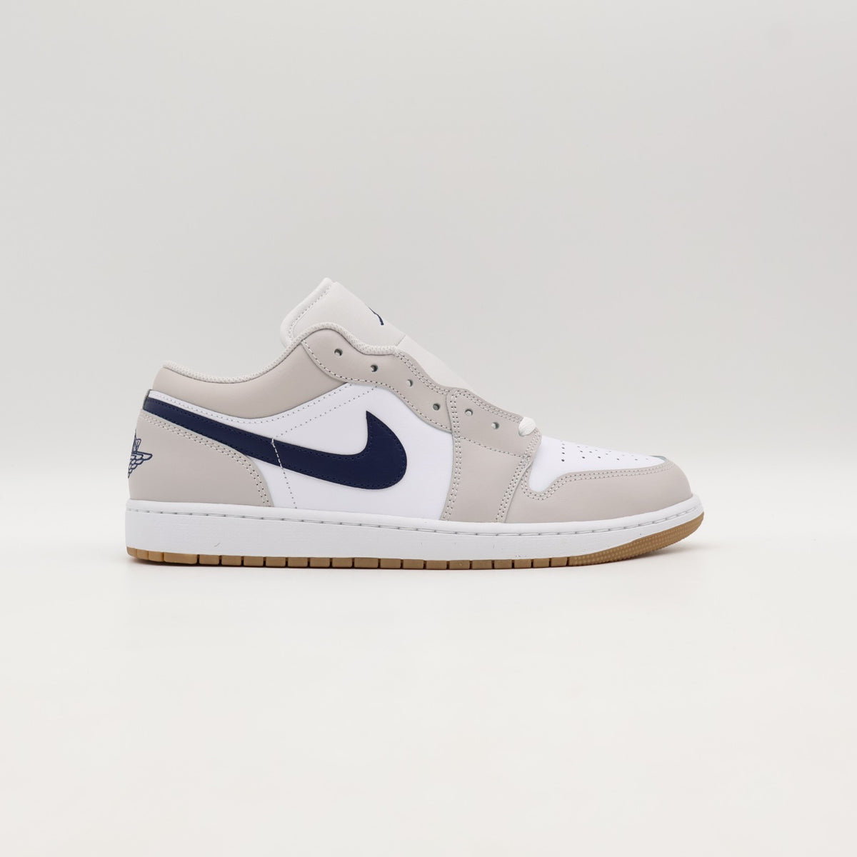 553558-146 Nike Air Jordan 1 Low Georgetown (Men's)