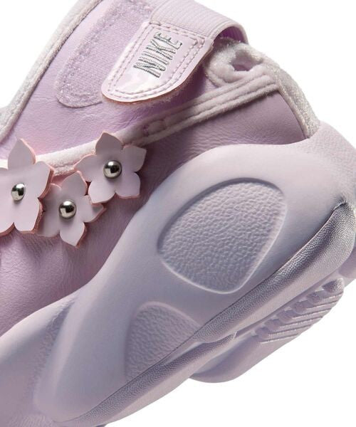 IV5682-500 Nike Air Rift "Florette" "Bleached Lilac/Wolf Grey" (Women's)