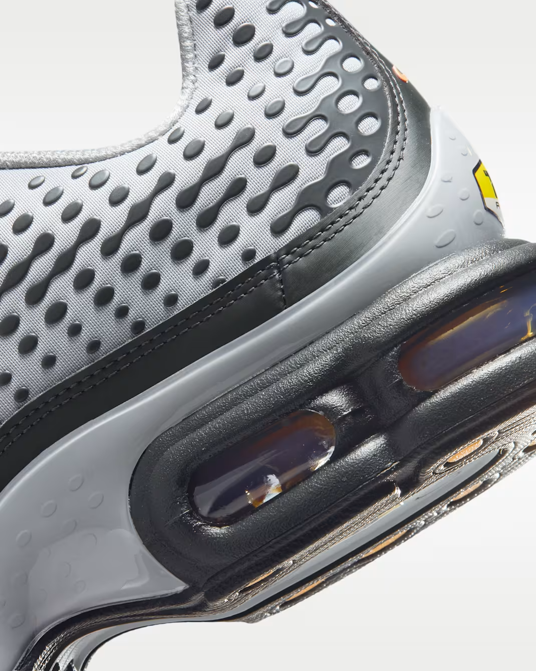 HQ2197-003 Nike Air Max Plus 7 Light Smoke Grey Hot Curry (Men's)