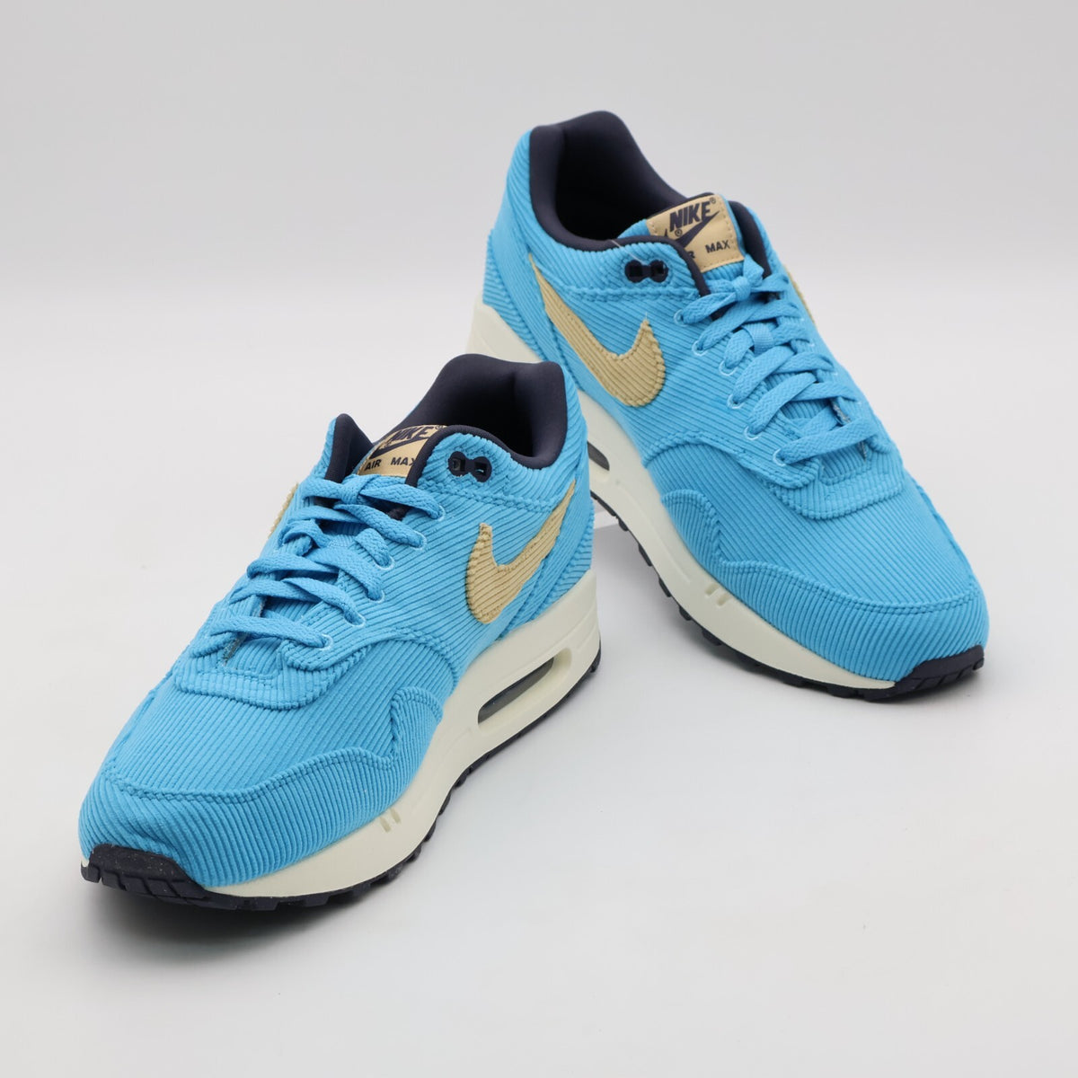 FB8915-400 Nike Air Max 1 PRM Corduroy Baltic Blue Sesame Gridiron Sail Turquois