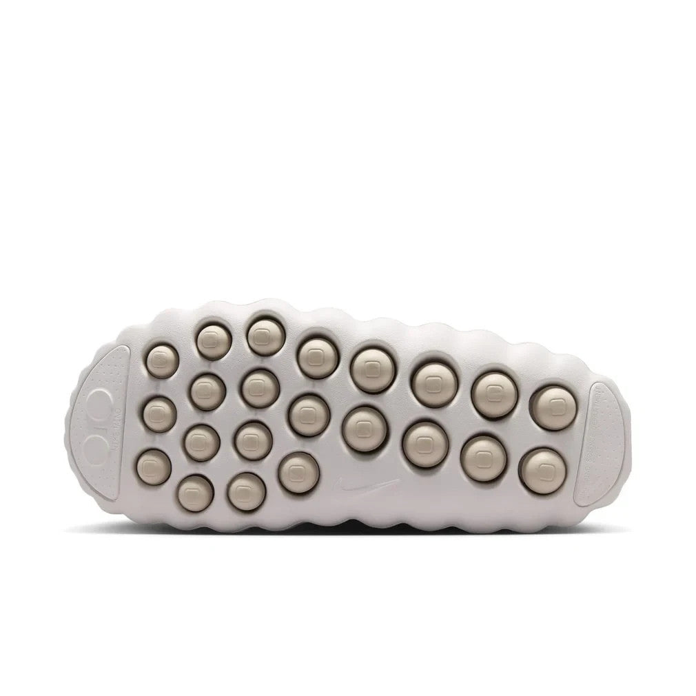 HQ4309-101 Nike Mind 001 Pregame Mule (Women's)