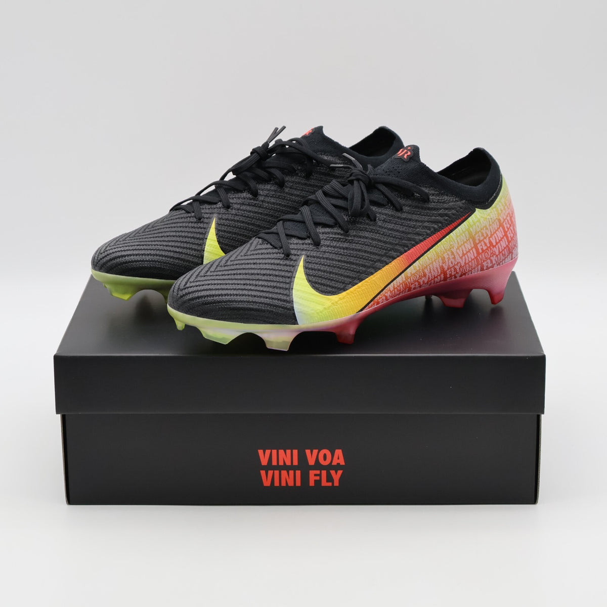 IB2356-001 Vini Jr. Nike Mercurial Vapor 16 Elite Black Green Spark (Men's)