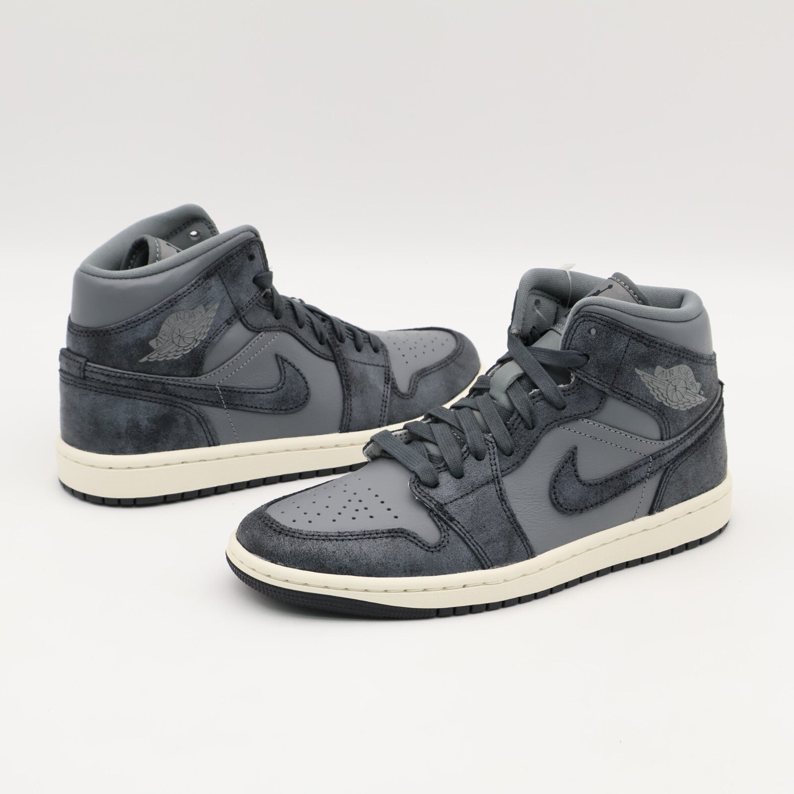 FJ3448-001 Nike Air Jordan 1 Mid SE Smoke Grey (Women's)