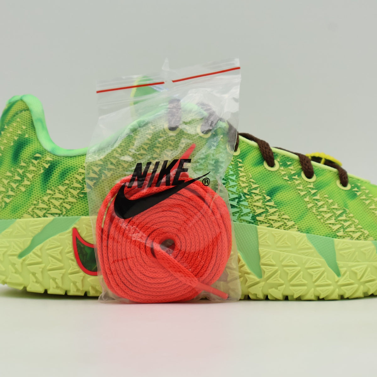 IM8683-700 Nike GS Ja 3 Spooky Season
