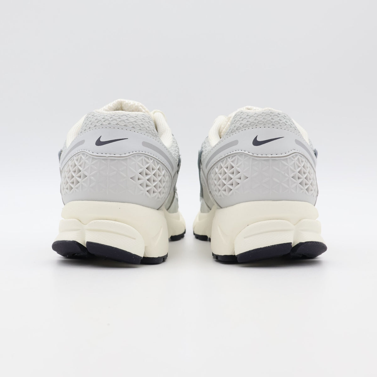 FD0884-025 Nike Zoom Vomero 5 Chrome Photon Dust Metallic Silver (Women's)