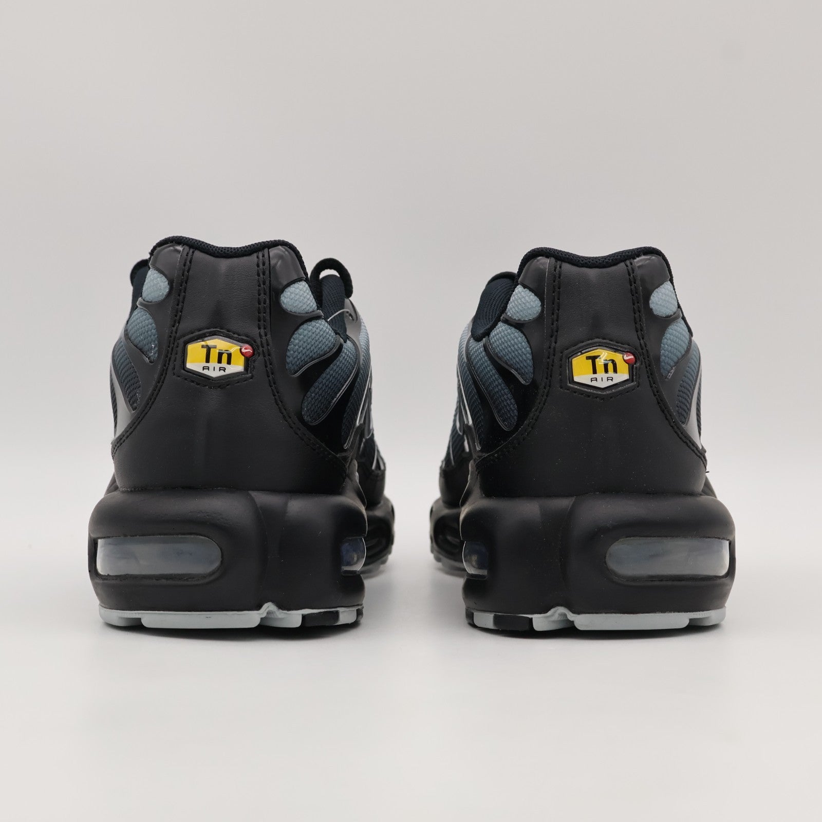 IO0657-001 Nike Air Max Plus Black Wolf Grey (Women's)