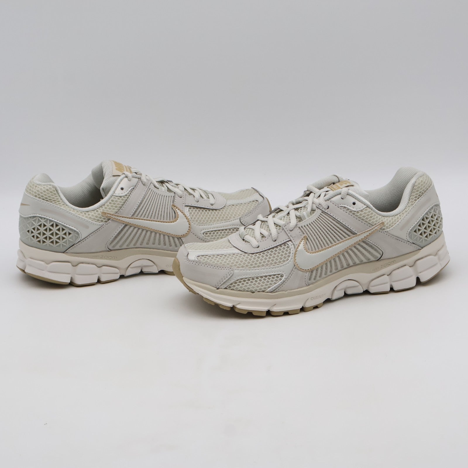 IB8929-003 Nike Zoom Vomero 5 Light Bone Phantom (Women's)