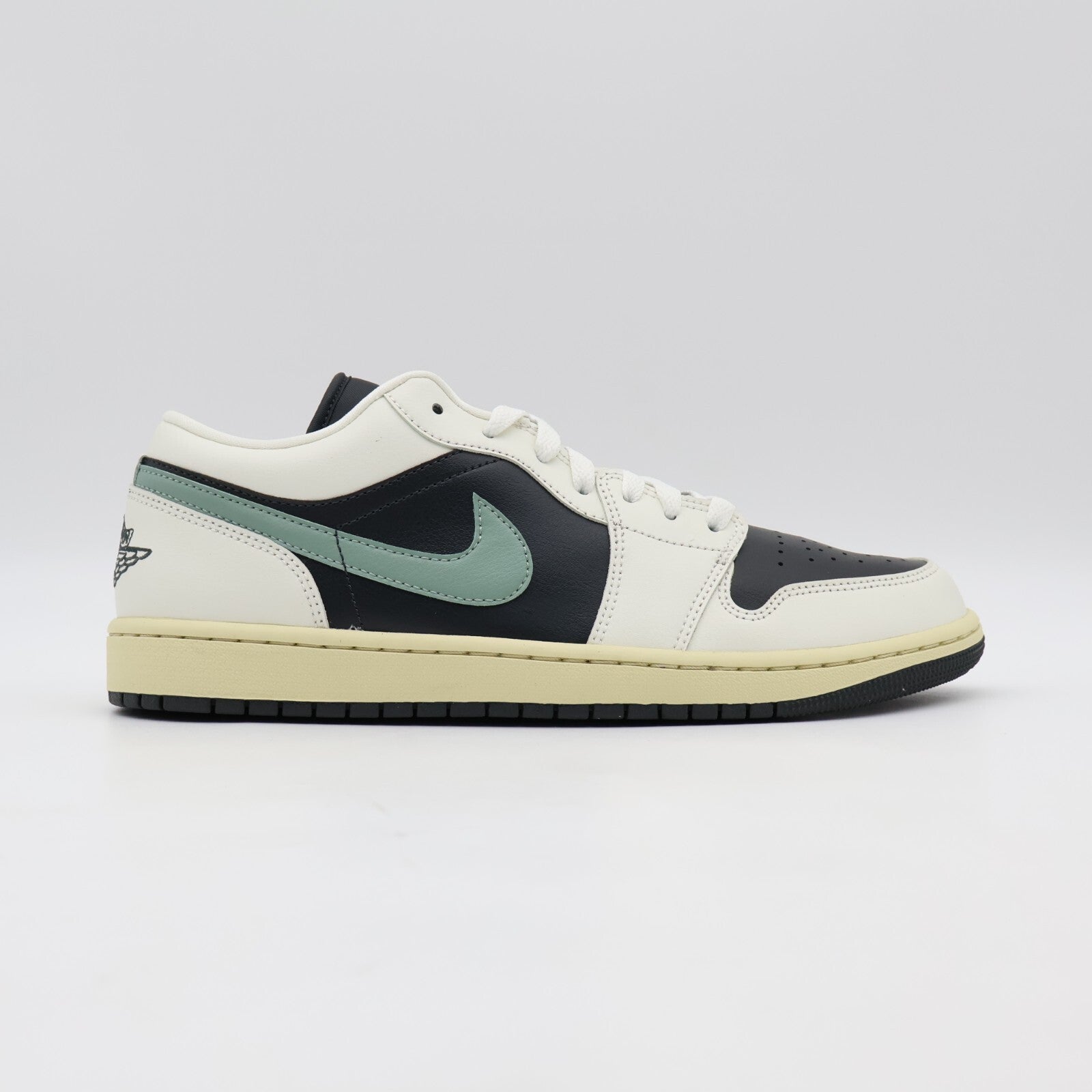 DC0774-001 Nike Air Jordan 1 Low Jade Smoke (Women's)