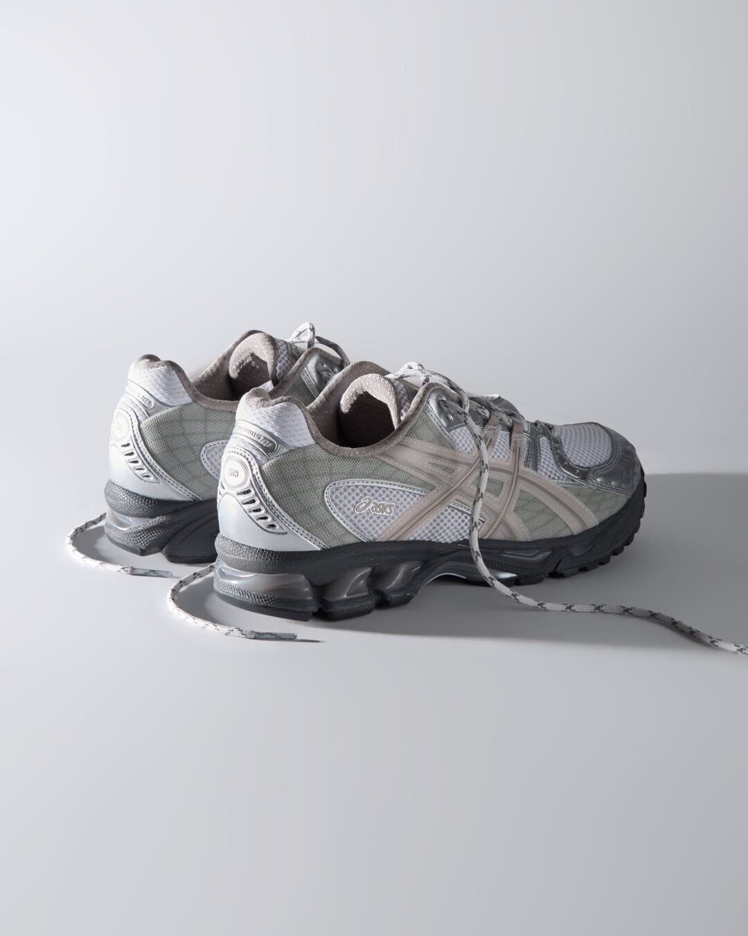 1203A723-100 Kith Ronnie Fieg Asics Gel-Nimbus 10.1 White Morganite (Men's)