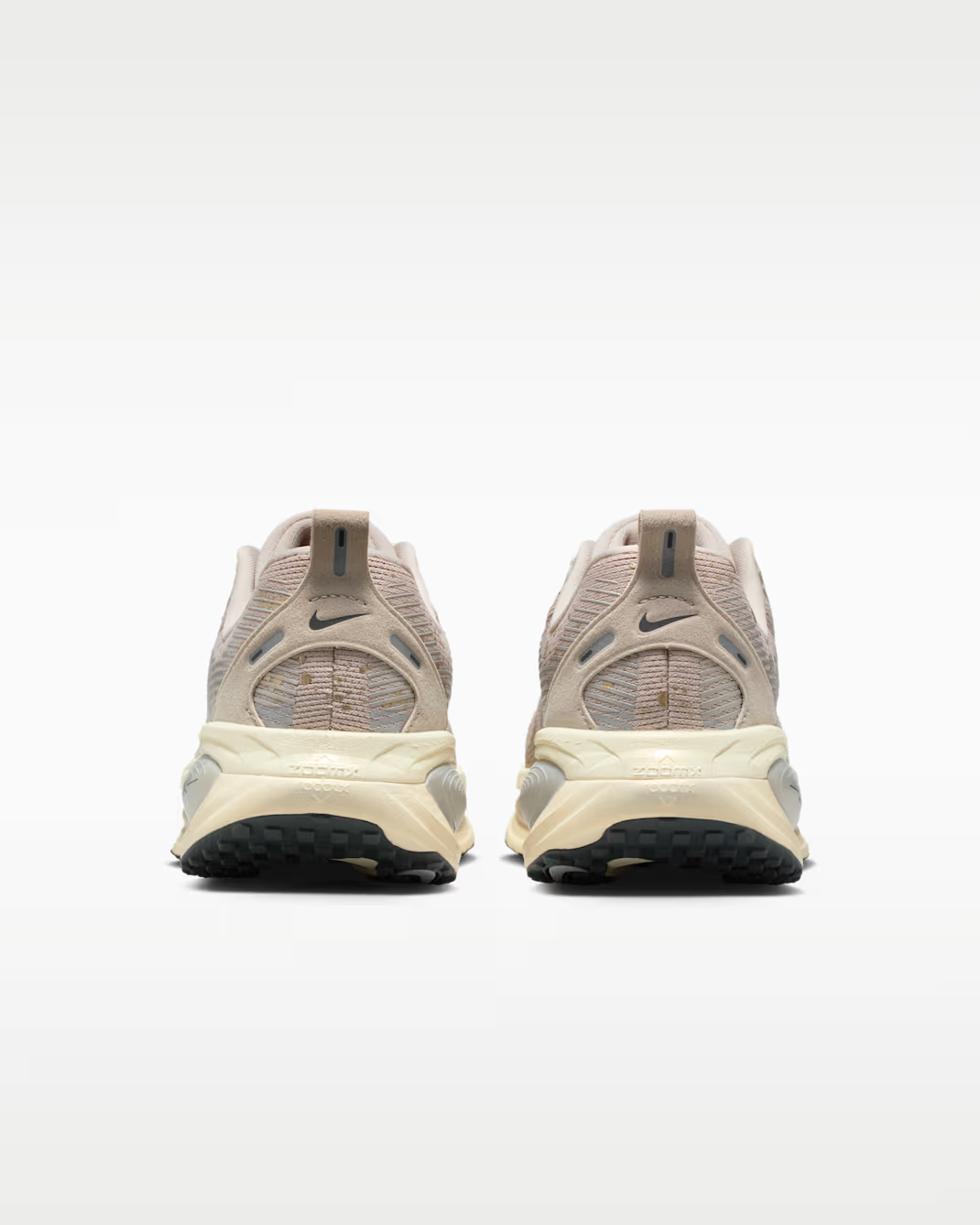 IF4463-200 Nike Vomero 18 SE Cream 2 Coconut Milk Light Smoke Grey (Women's)