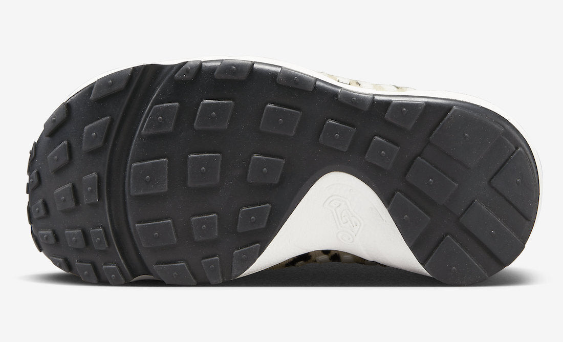 FB1959-102 Nike Air Footscape Woven Sail and Black (Women's)
