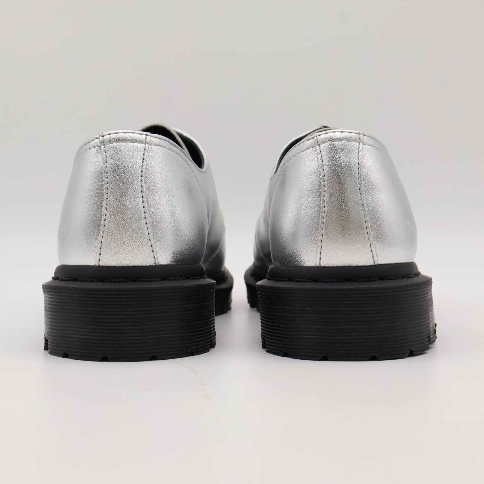 31773040 Supreme Dr.Martens Ramsey Creeper Silver