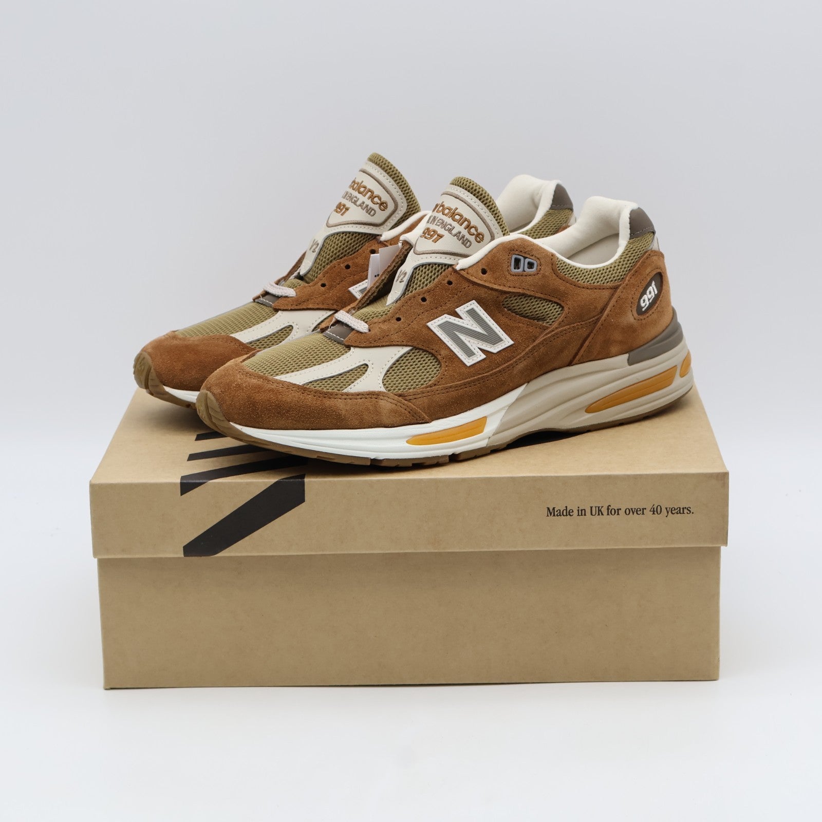 U991GB2 New Balance 991V2 Caramel Cafe (Men's)