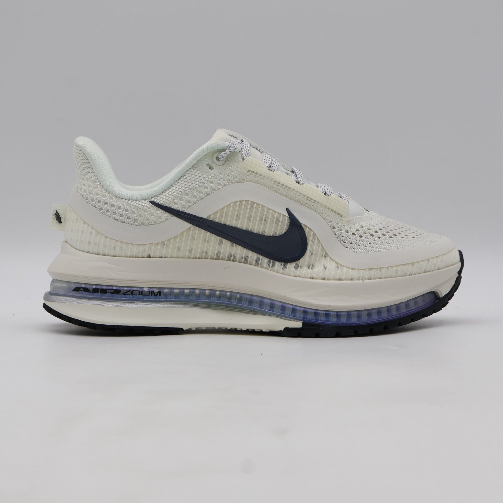 HQ2593-106 Nike Pegasus Premium Sail (Women's)