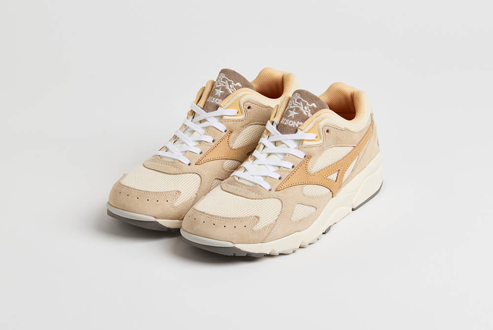 D1GG240201 IL BISONTE Mizuno Sky Medal Beige (Men's)