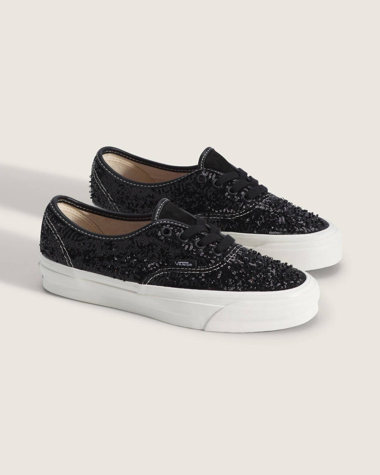 VN000DB8BZW VN000DB8BZW Vans Premium Authentic 44 Beaded Black/White (Men's)