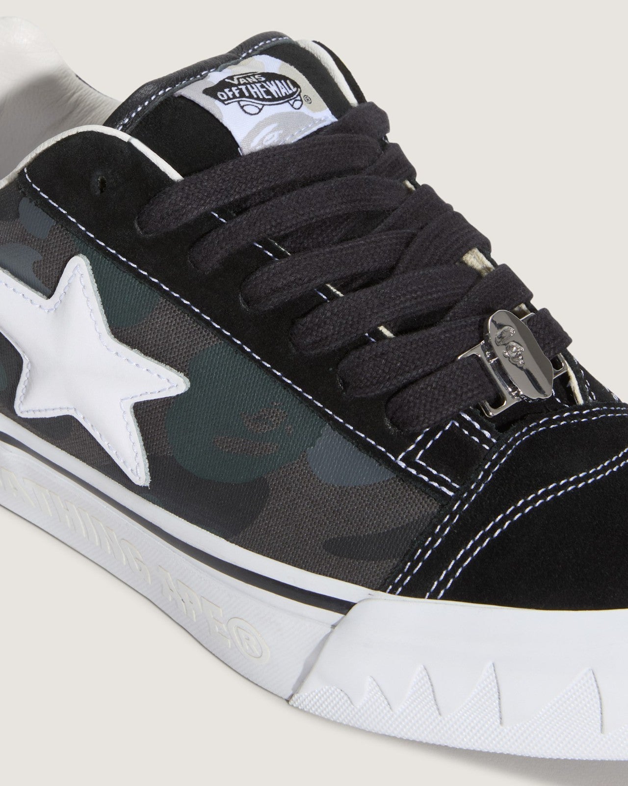 VN000Z3929B A BATHING APE Ã Vans Premium Knu Skool "Camo Black" (Men's)