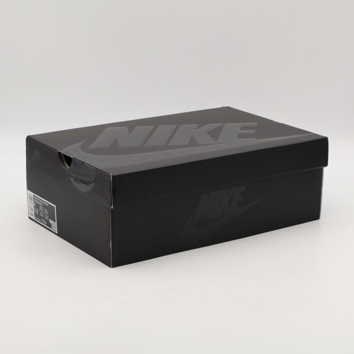 FV1920-001 Nike Women's Air Max Muse Black Metallic Silver (Women's)