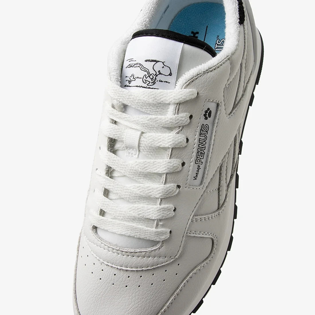R00202 Peanuts Ã Reebok Classic Leather 1983 Vintage "White" (Men's)