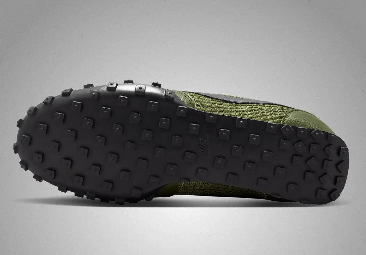 IM8673-301 Nike Waffle Racer SE "Legion Green/Sail" (Men's)