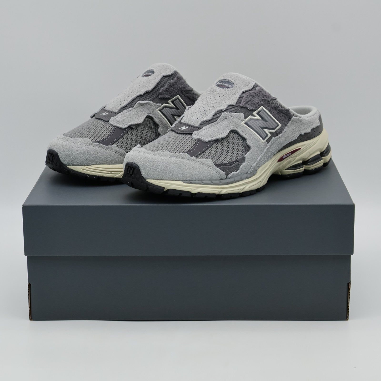 M2002NA New Balance 2002R Mule Protection Pack Rain Cloud (Men's)