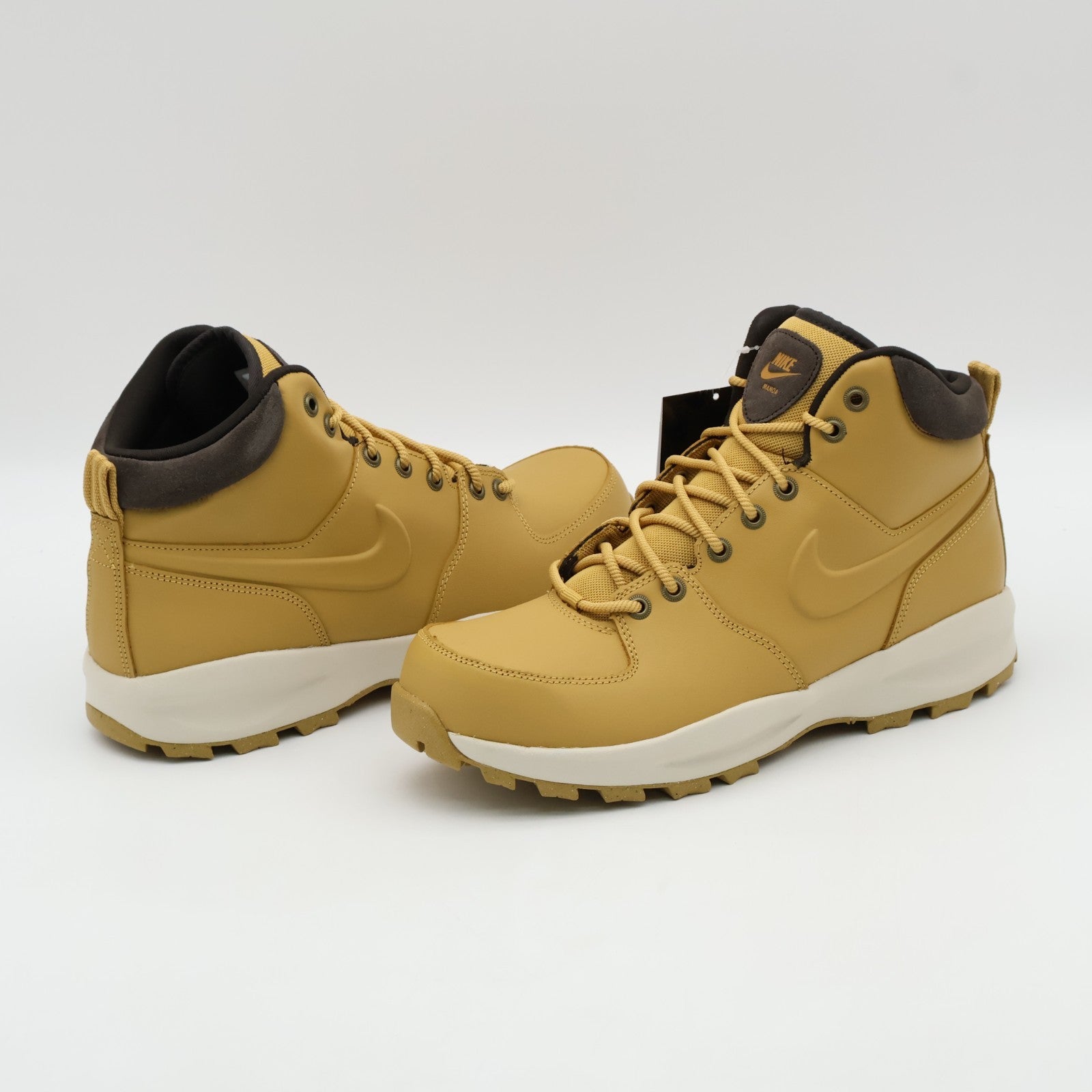 HF7095-700 Nike Manoa Leather Haystack (Men's)