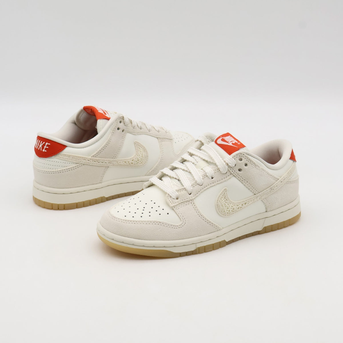 HV5231-133 Nike Dunk Low Shoes (Women's)