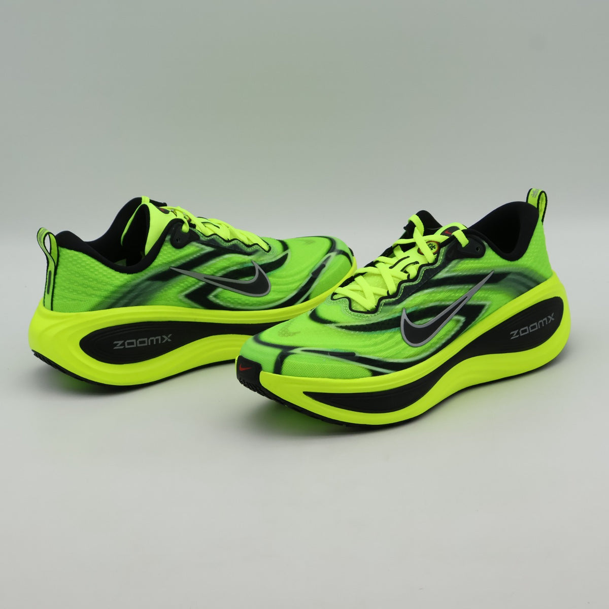 IM8072-999 Nike Vomero Plus Ekiden Pack Volt (Men's)