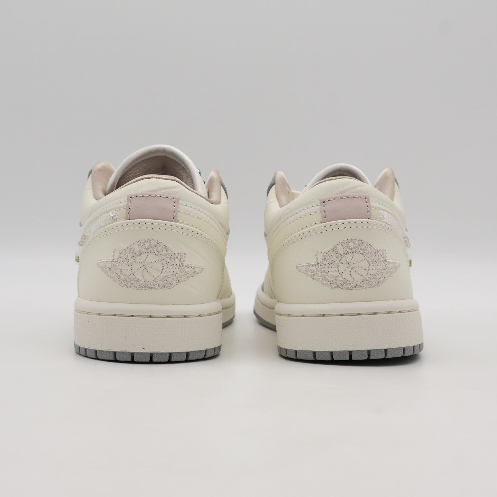 IH7323-100 Nike  Air Jordan 1 Low Turquoise Gemstones (Women's)