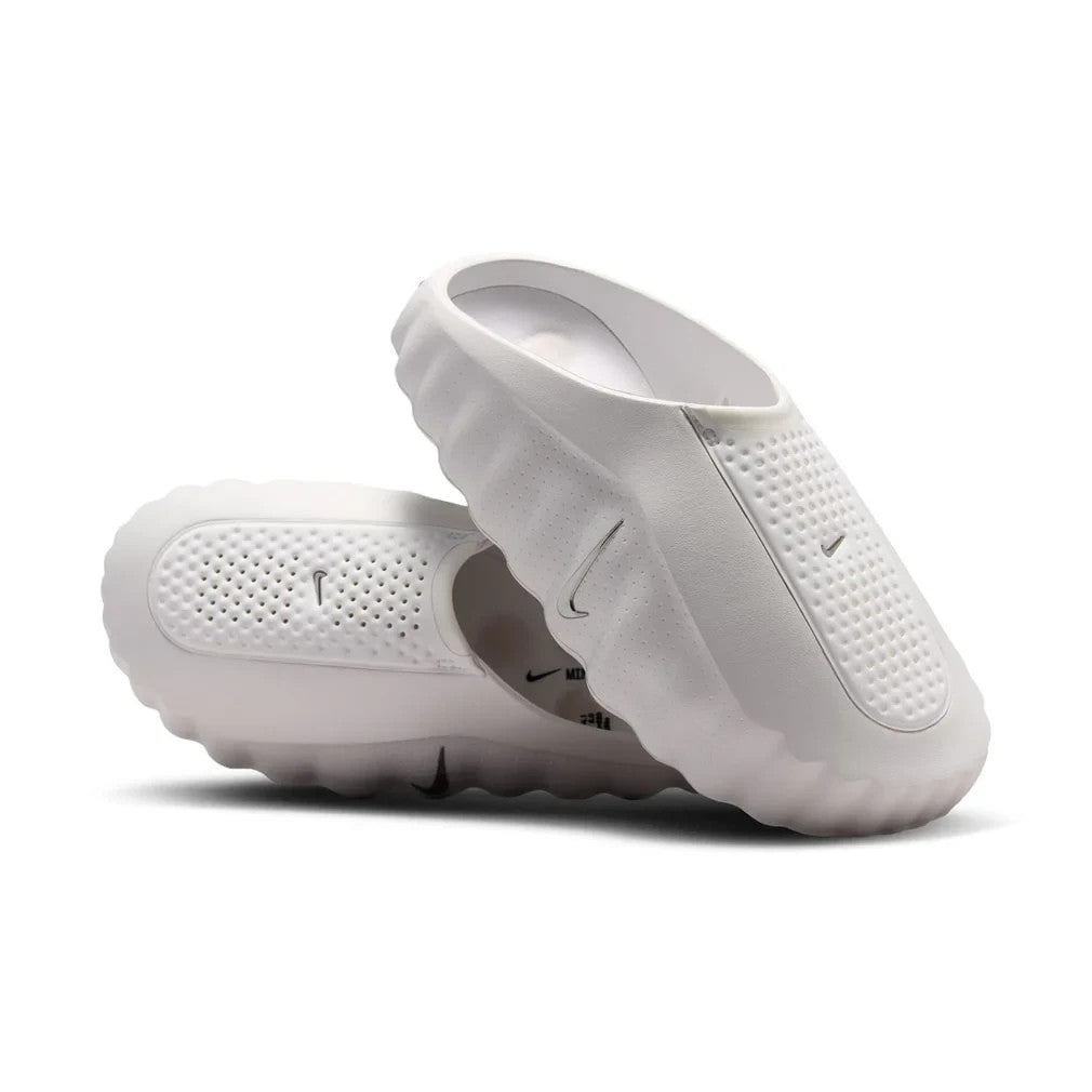 HQ4309-101 Nike Mind 001 Pregame Mule (Women's)