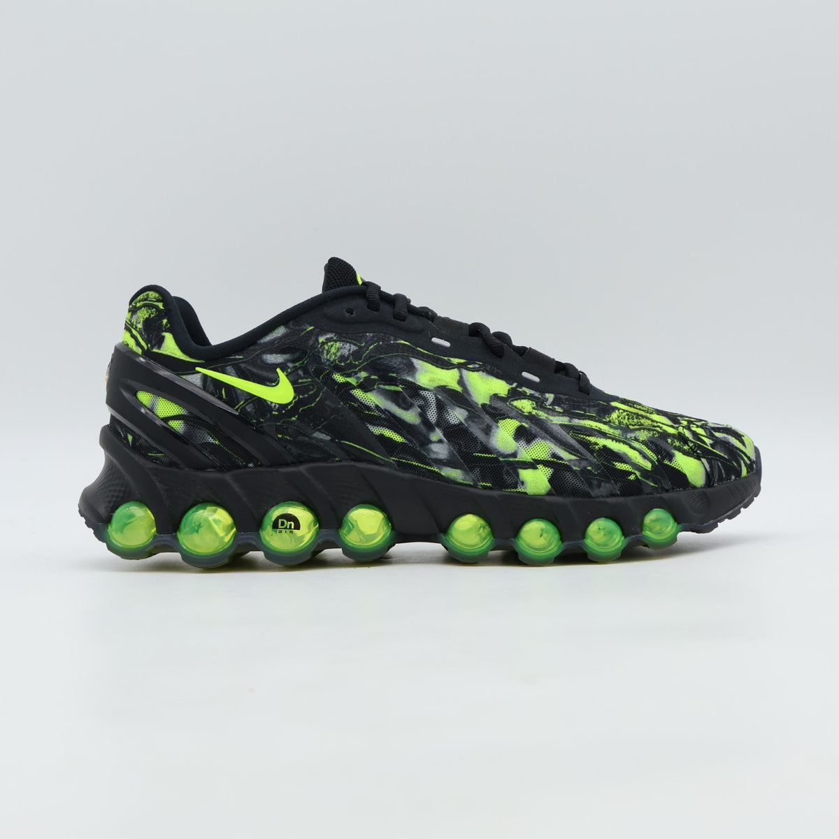 IH2137-001 Nike Air Max DN8 "Black/Green Apple" (Men's)