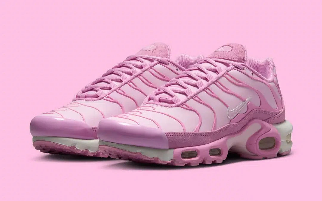 IV5286-600 Nike Air Max Plus "Pink Rise/Summit White" (Women's)