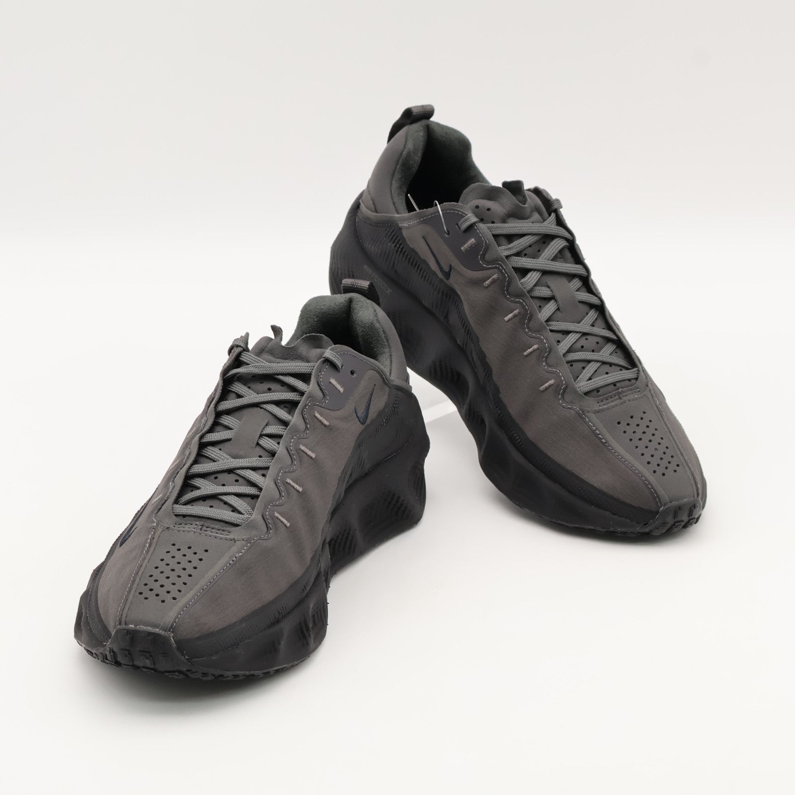 HQ2863-300 Hyein Seo Ã Nike Ava Rover Black (Men's)