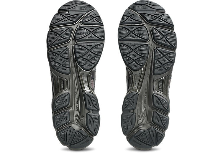 1203B072-200 Asics Gel-Cumulus 16 "Cocoa Powder/Black" (Men's)