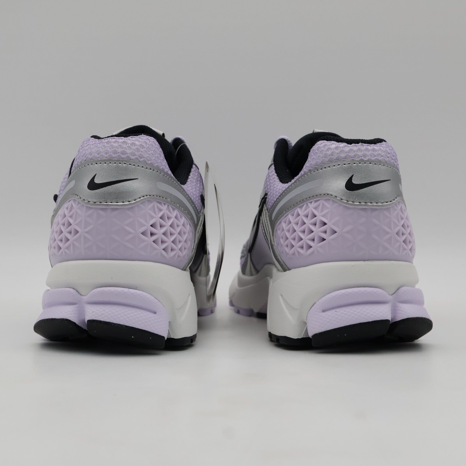 IB7253-500 Nike Zoom Vomero 5 Barely Grape Photon Dust Summit White (Women's)