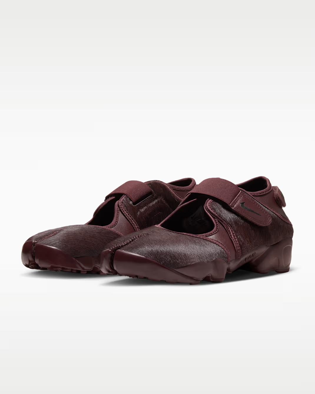 IO4884-600 Nike Air Rift "Mystic Dates/Black" (Women's)