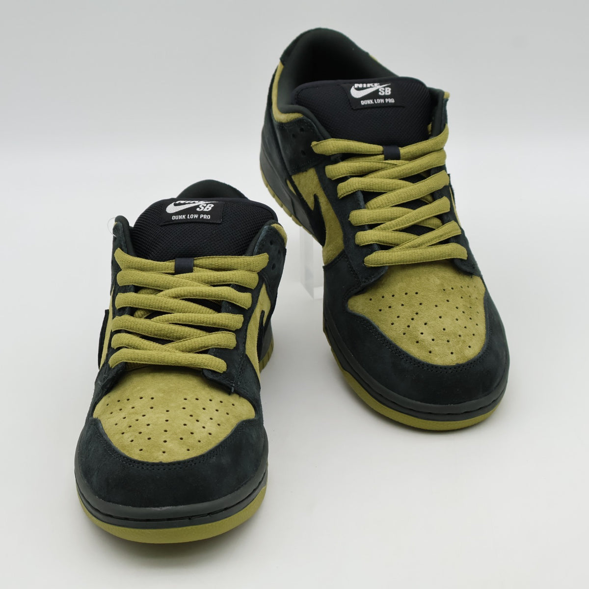 HQ8487-300 Supreme Nike SB Dunk Low Camper Green (Asia Exclusive) (Men's)