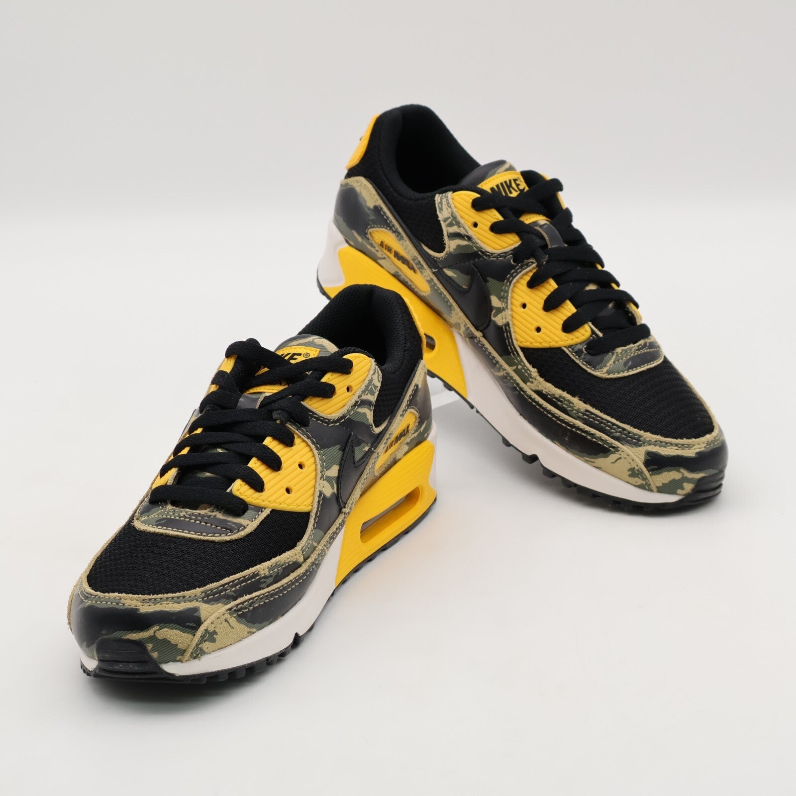 IF1721-001 Nike Air Max 90 Camo Pack (Men's)