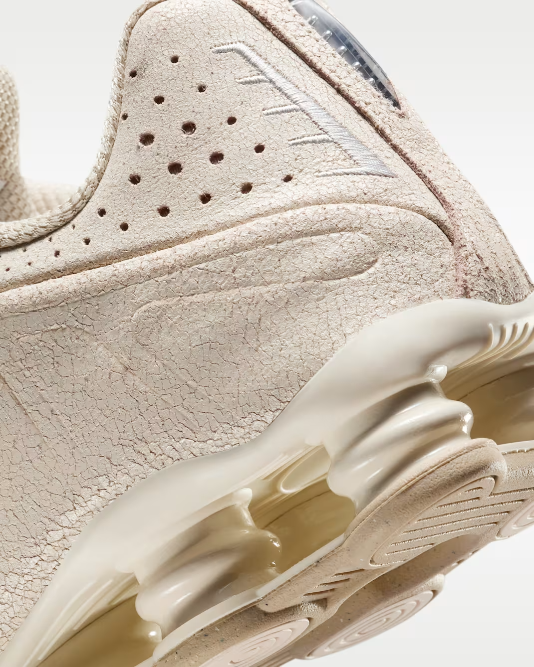 IO4544-100 Nike Shox R4 Natural Metallic Silver (Men's)
