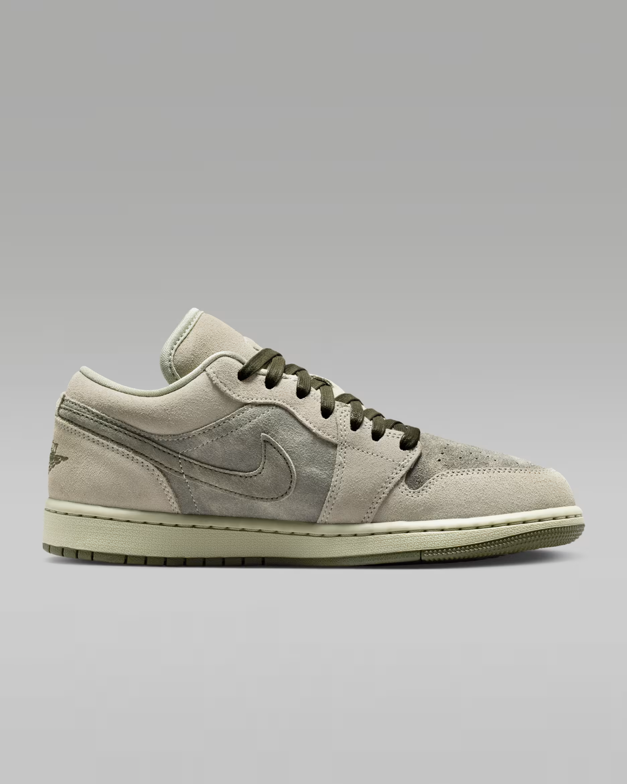 IR7327-304 Nike Air Jordan 1 Low SE "Spruce Fog/Jade Stone (Women's)