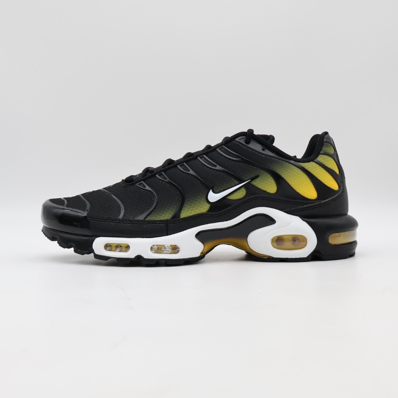 DM0032-013 Nike Air Max Plus Black University Gold (Men's)