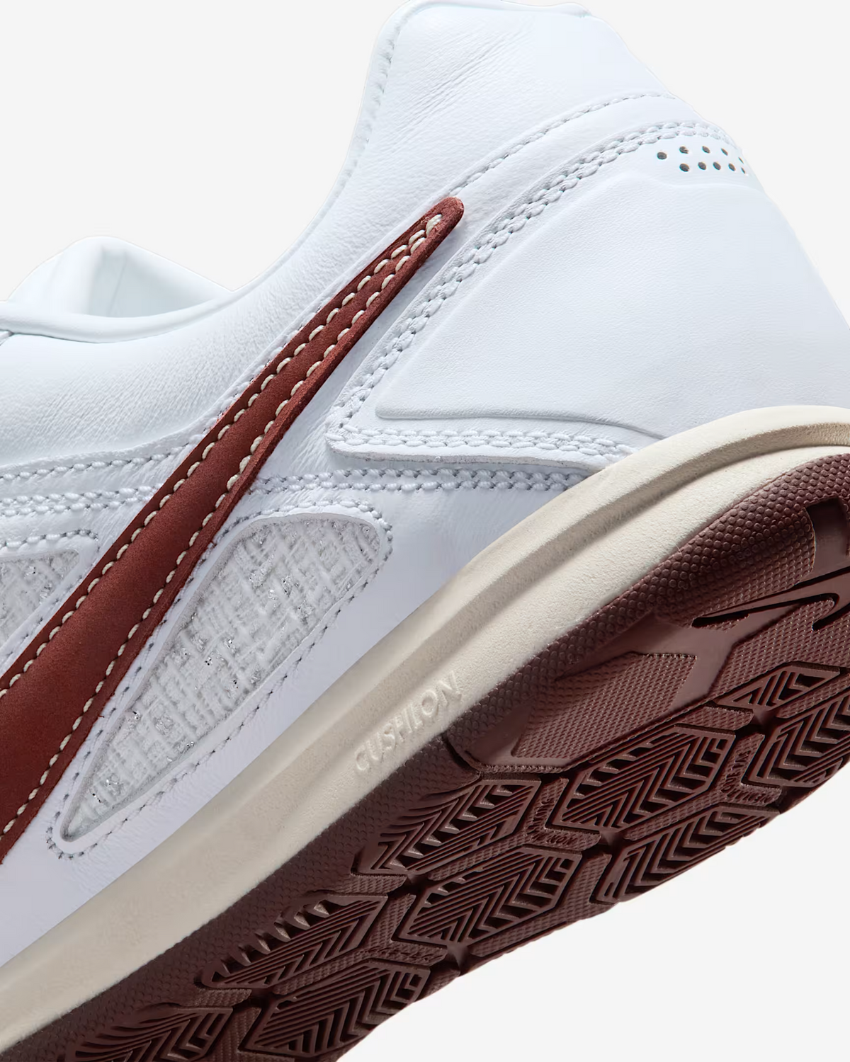 IM6669-120 Nike Gato White Dark Pony (Men's)