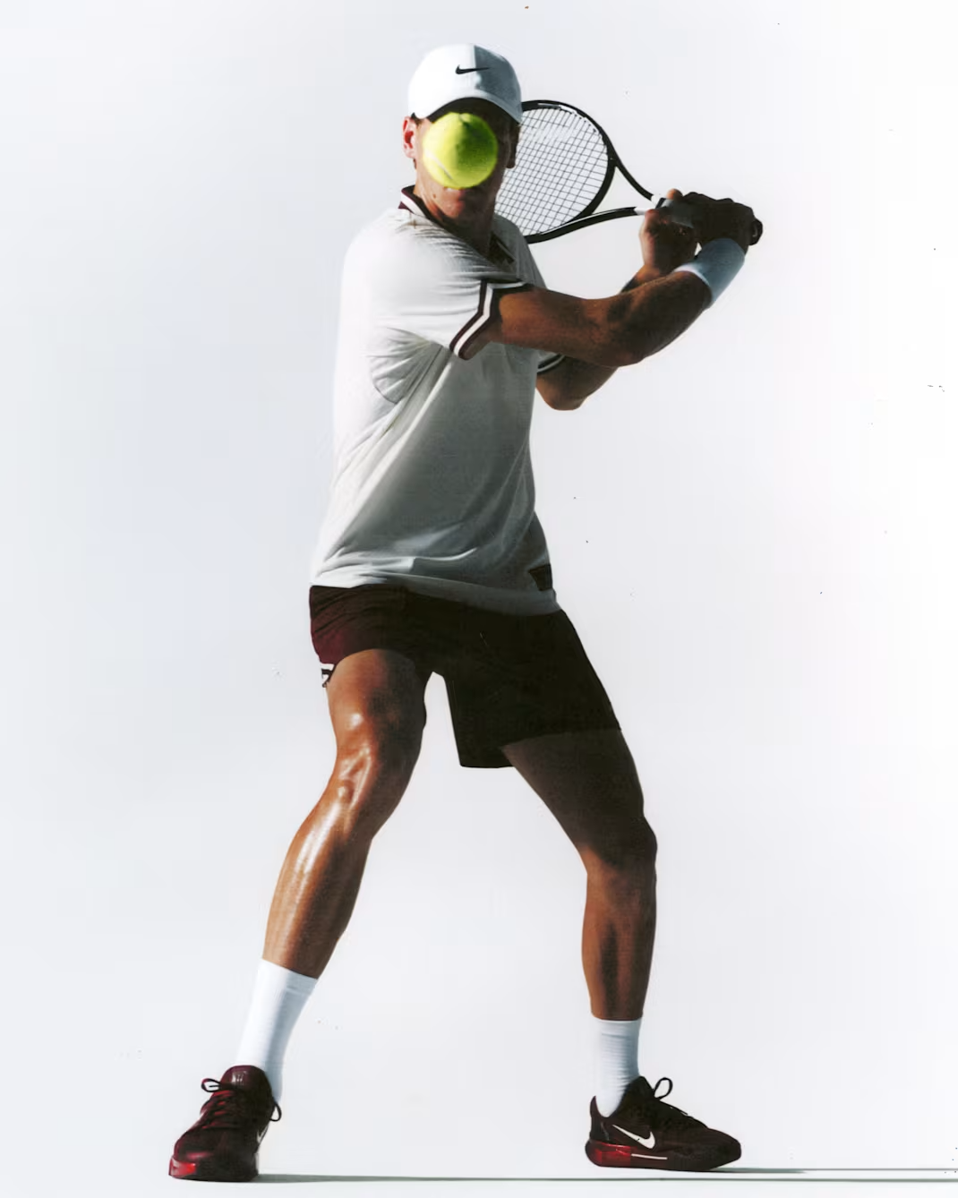 IQ6311-600 Nike GP Challenge 1.5 PRM Hard Court Tennis Shoes (Men's)