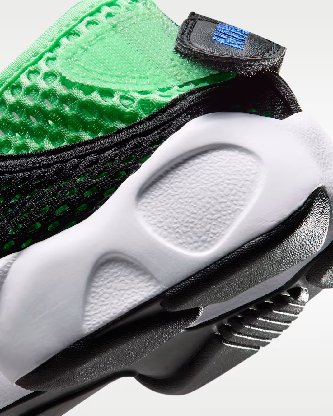 FB5523-002 Nike Rift 2 "Black/Illusion Green" (GS)