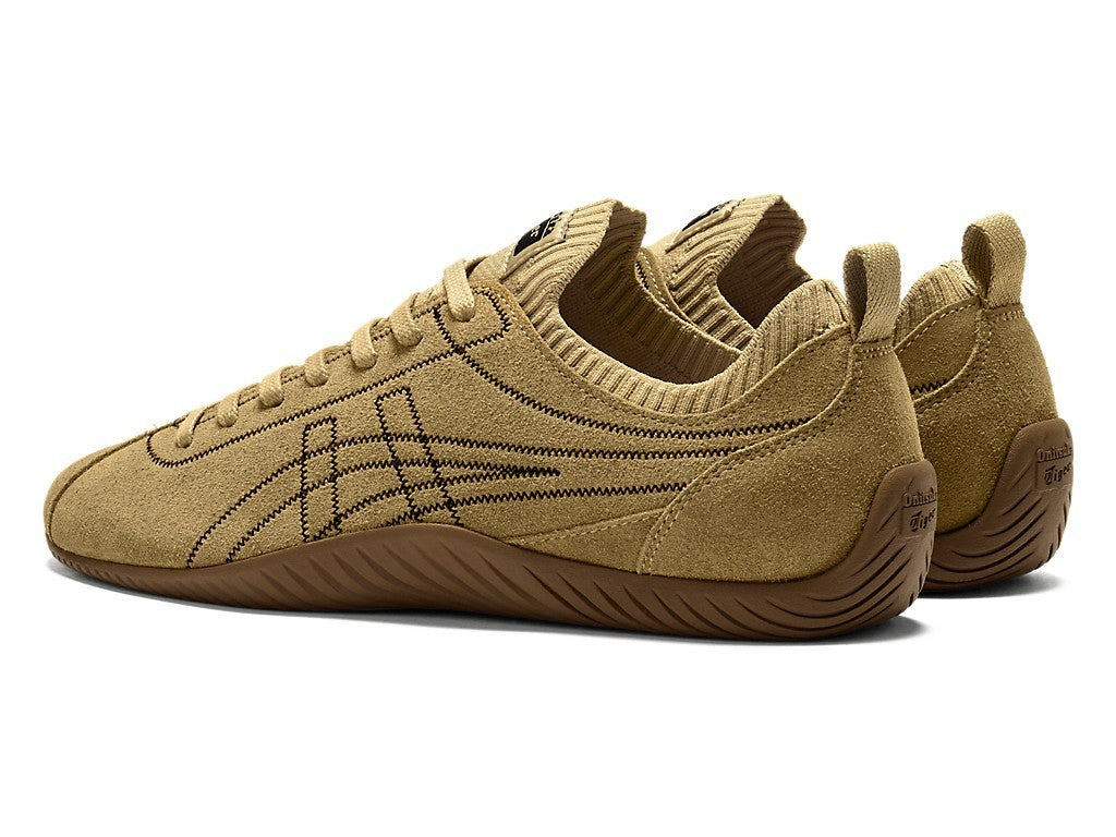 1183C489-250 Onitsuka Tiger Sclaw "Camel Beige/Black" (Men's)